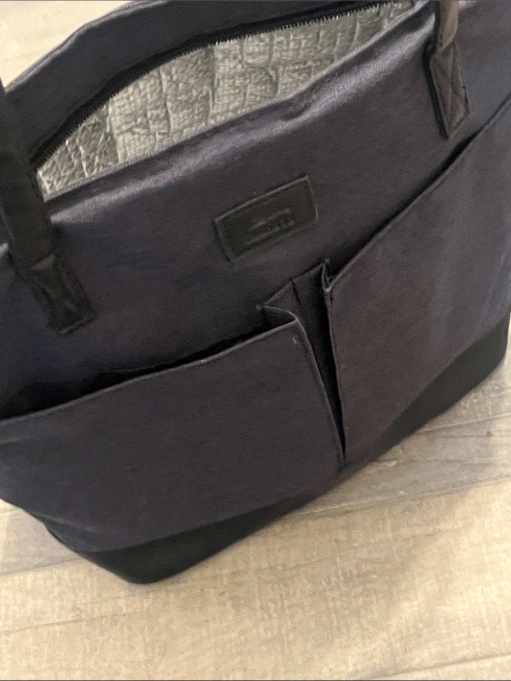 Roots Black Canvas Shoulder Insulated Lunch BagTote with Black Trim - Picture 8 of 13